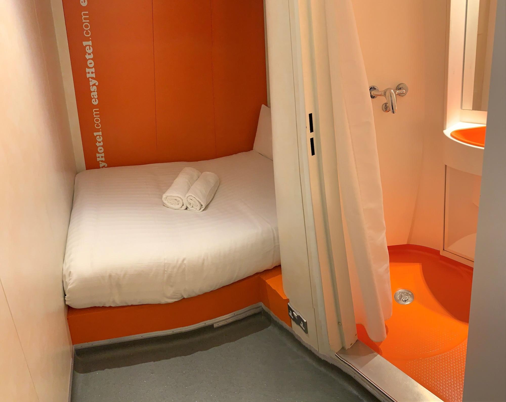 Easyhotel South Kensington Londra Esterno foto