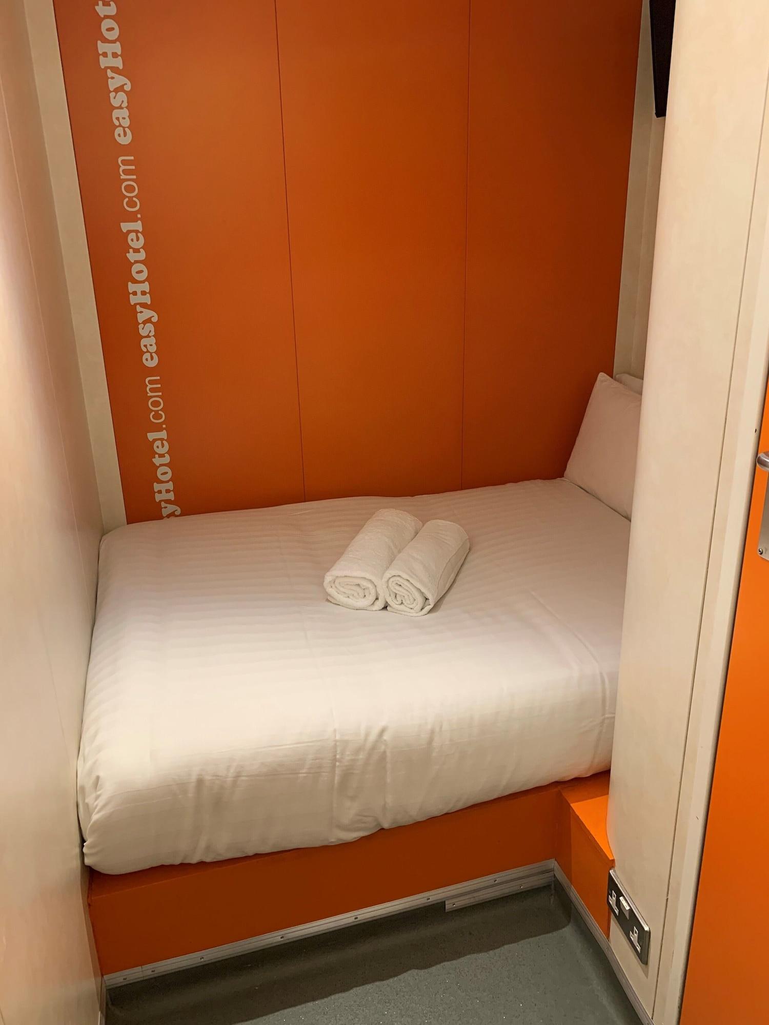 Easyhotel South Kensington Londra Esterno foto