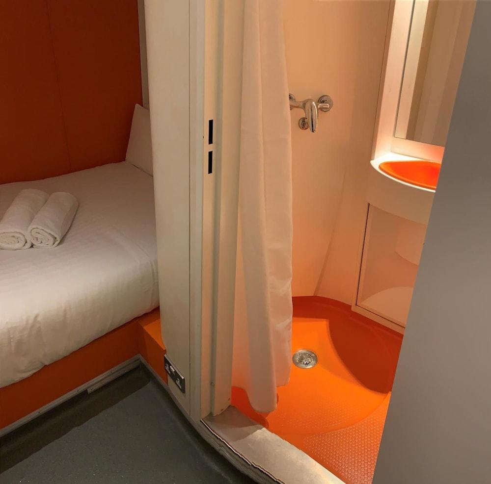 Easyhotel South Kensington Londra Esterno foto