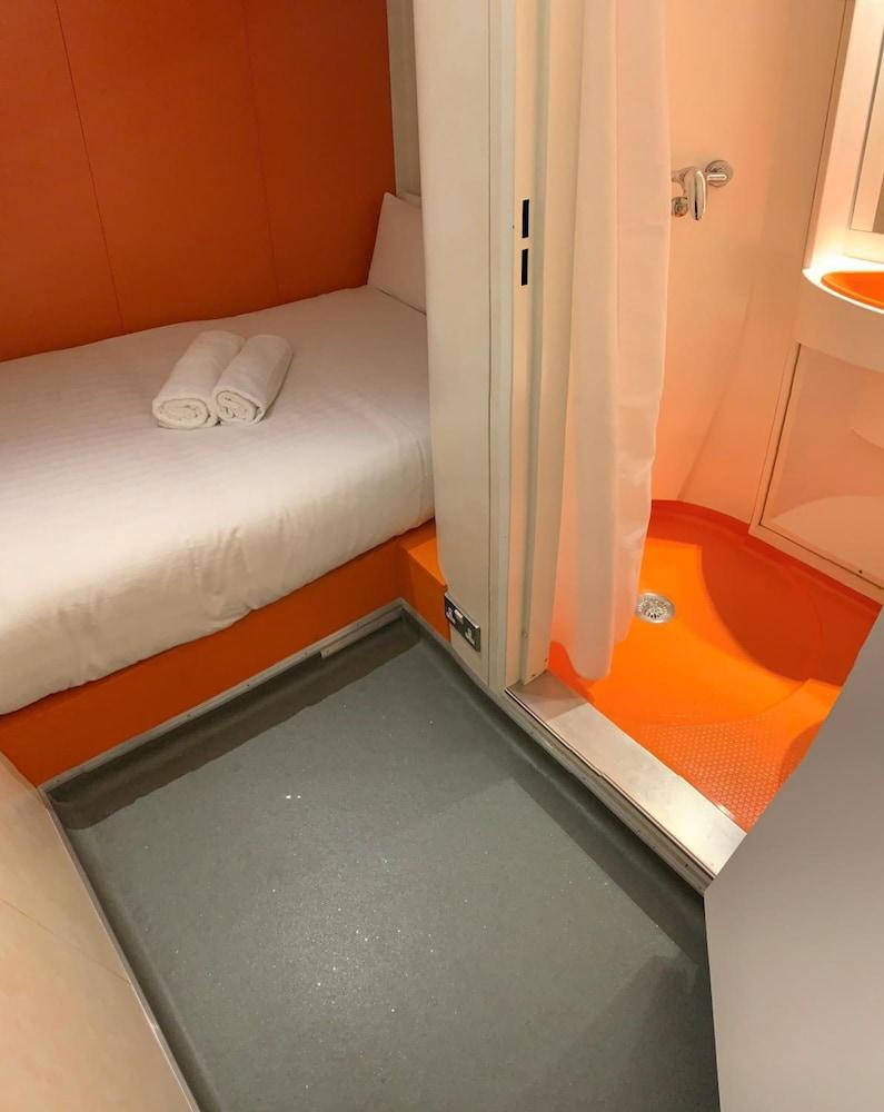 Easyhotel South Kensington Londra Esterno foto