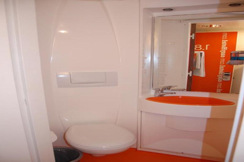Easyhotel South Kensington Londra Esterno foto